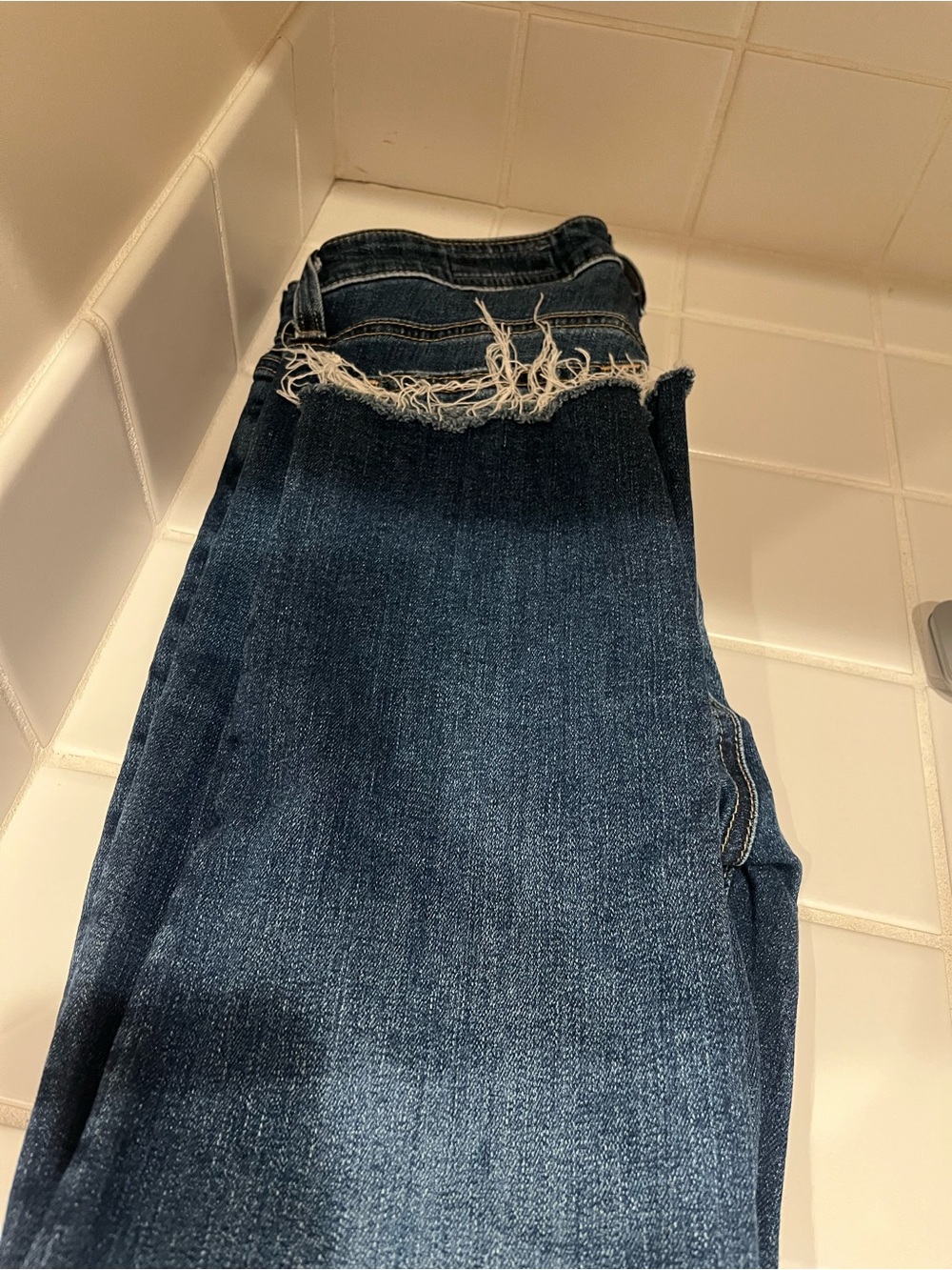 Ag Adriano Goldschmied Dark Blue Cropped Slim Jeans - Picture 7 of 7